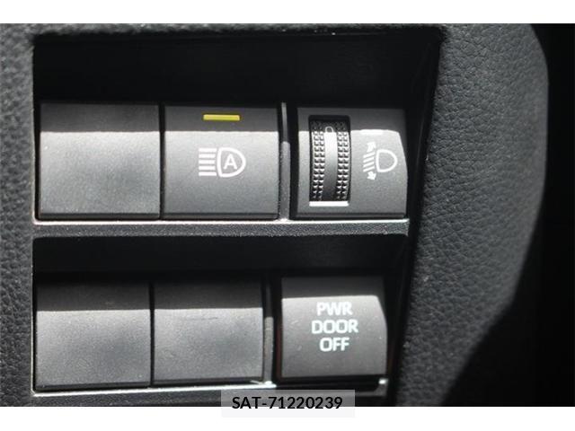 Toyota VOXY 2023-08 8884573-5