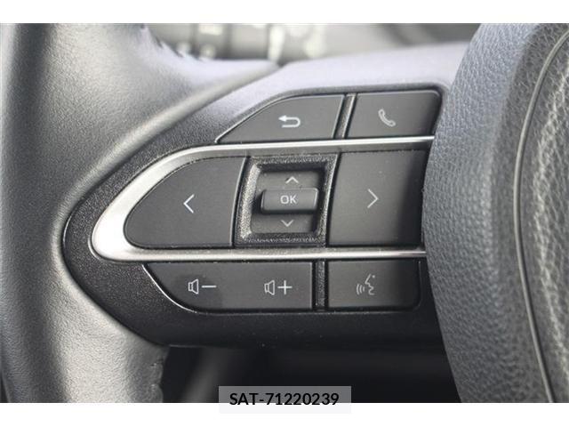 Toyota VOXY 2023-08 8884573-7