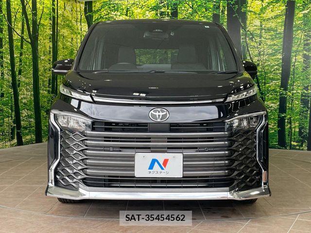 Toyota VOXY 2022-09 8884571-14
