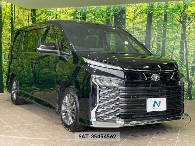 Toyota VOXY 2022-09 8884571-16