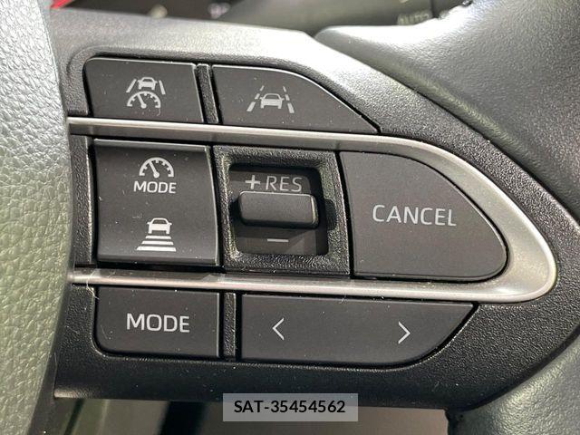 Toyota VOXY 2022-09 8884571-5