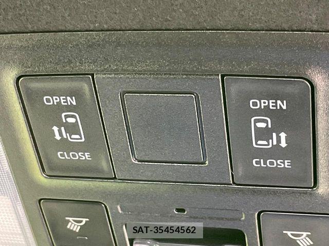 Toyota VOXY 2022-09 8884571-6