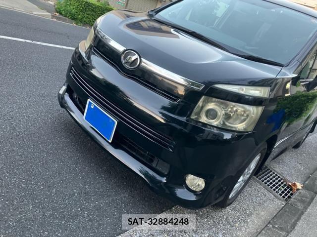 Toyota VOXY 2008-03 8884583-1