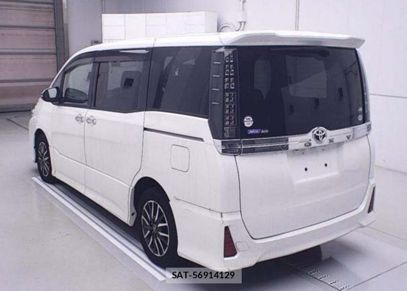 Toyota VOXY 2015-09 8914852-1