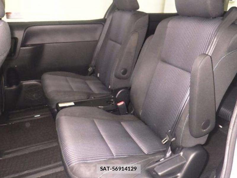 Toyota VOXY 2015-09 8914852-2