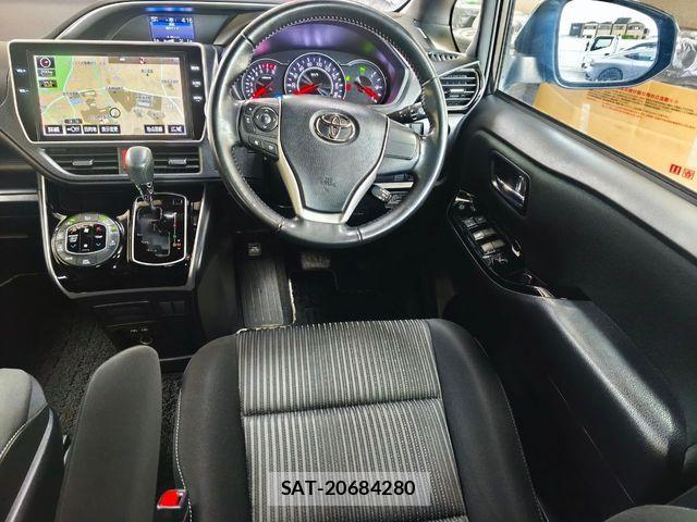 Toyota VOXY 2020-08 1226252-1