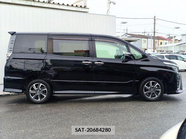 Toyota VOXY 2020-08 1226252-25