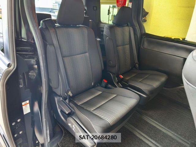 Toyota VOXY 2020-08 1226252-5