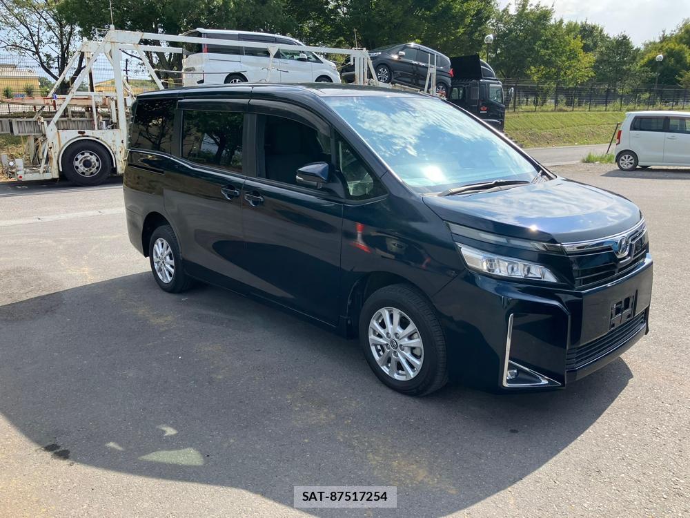 Toyota VOXY 2018 1252845-0