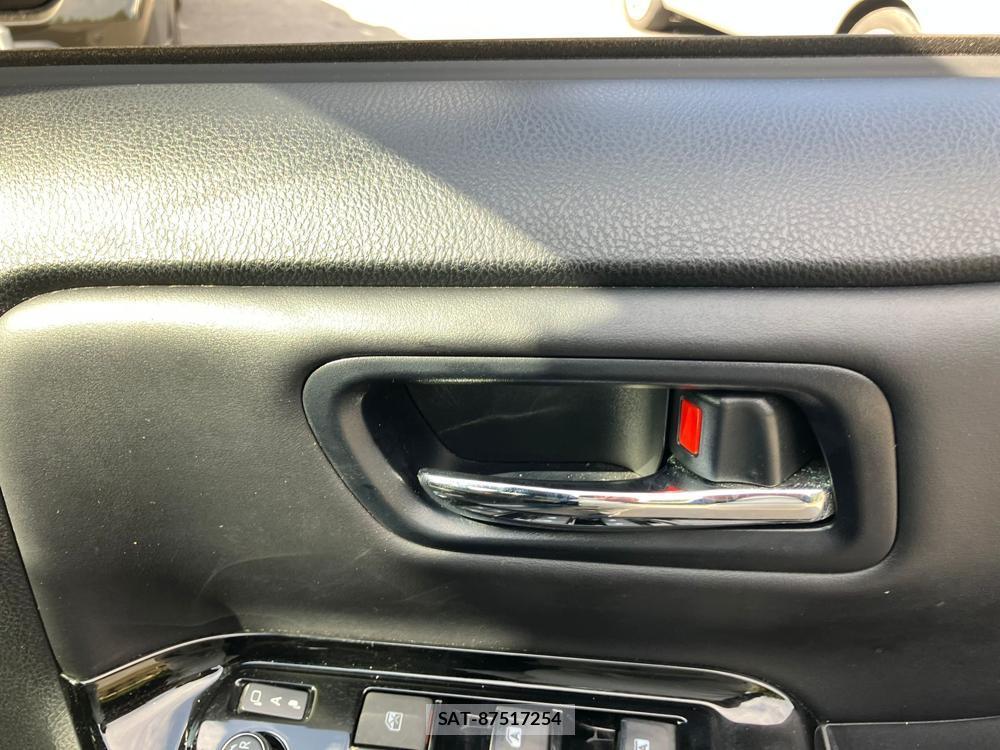 Toyota VOXY 2018 1252845-26