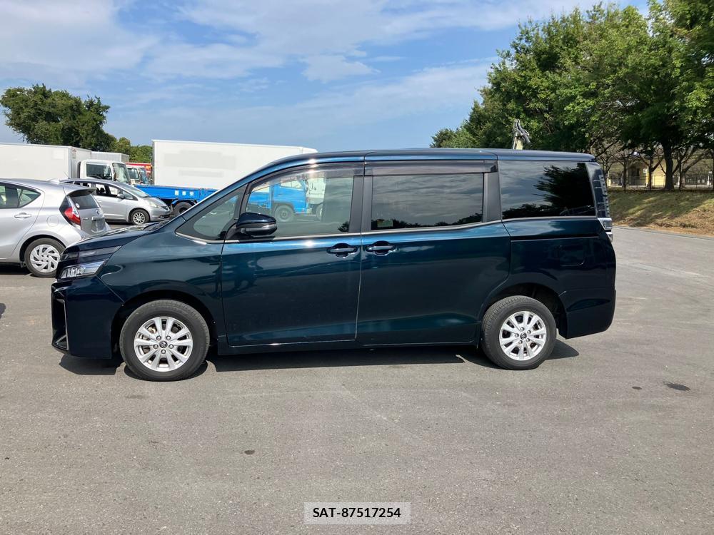 Toyota VOXY 2018 1252845-5