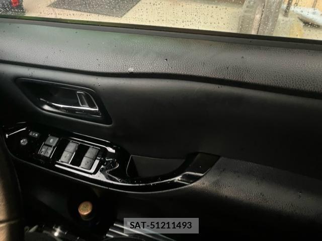 Toyota VOXY 2021-07 1333934-16
