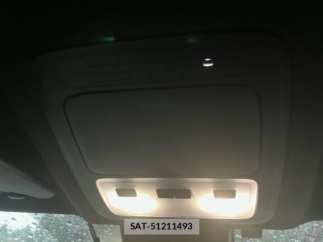 Toyota VOXY 2021-07 1333934-21