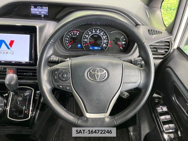 Toyota VOXY 2017-10 1555334-10