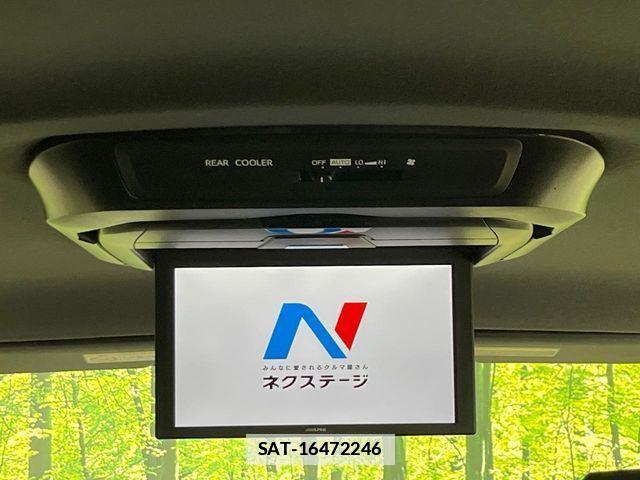 Toyota VOXY 2017-10 1555334-3