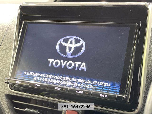 Toyota VOXY 2017-10 1555334-4