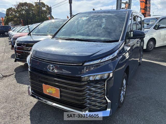 Toyota VOXY 2022-10 1555330-0
