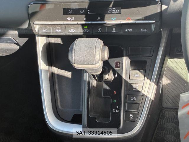 Toyota VOXY 2022-10 1555330-15