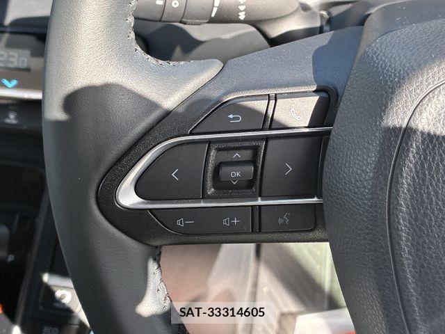 Toyota VOXY 2022-10 1555330-20