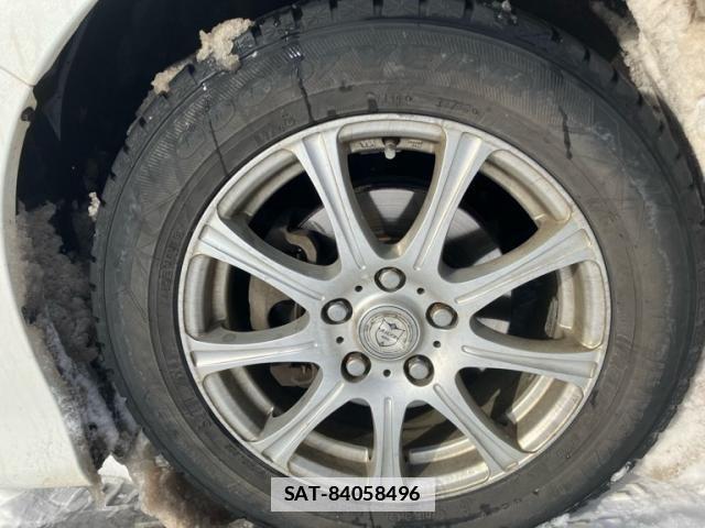 Toyota VOXY 2015-08 3391065-9