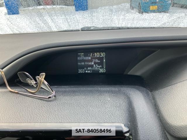 Toyota VOXY 2015-08 3391065-22