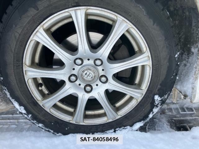 Toyota VOXY 2015-08 3391065-6