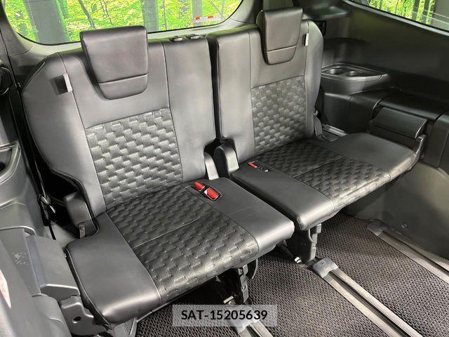 Toyota VOXY 2025-04 3391046-9