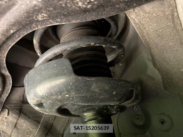 Toyota VOXY 2025-04 3391046-19