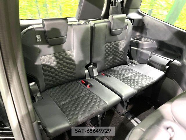 Toyota VOXY 2024-06 3779755-9