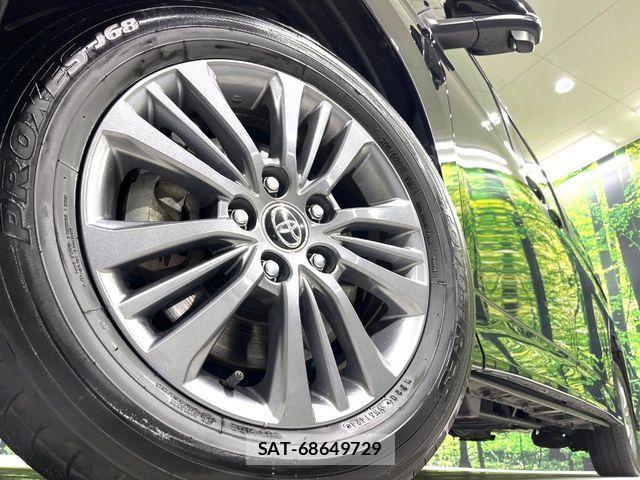 Toyota VOXY 2024-06 3779755-13