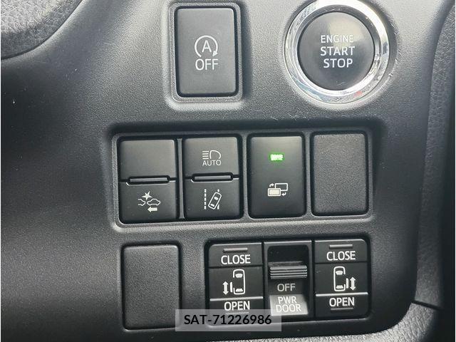 Toyota VOXY 2018-08 4244135-14