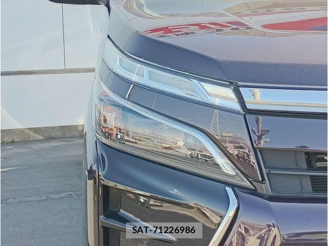 Toyota VOXY 2018-08 4244135-23