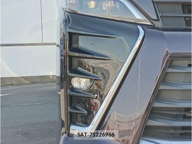 Toyota VOXY 2018-08 4244135-24