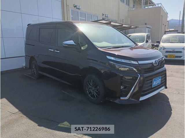 Toyota VOXY 2018-08 4244135-2