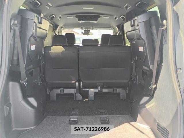 Toyota VOXY 2018-08 4244135-29