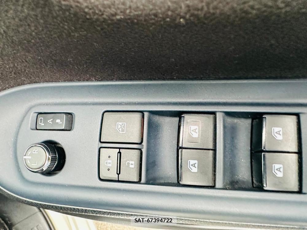 Toyota VOXY 2017 7268133-21