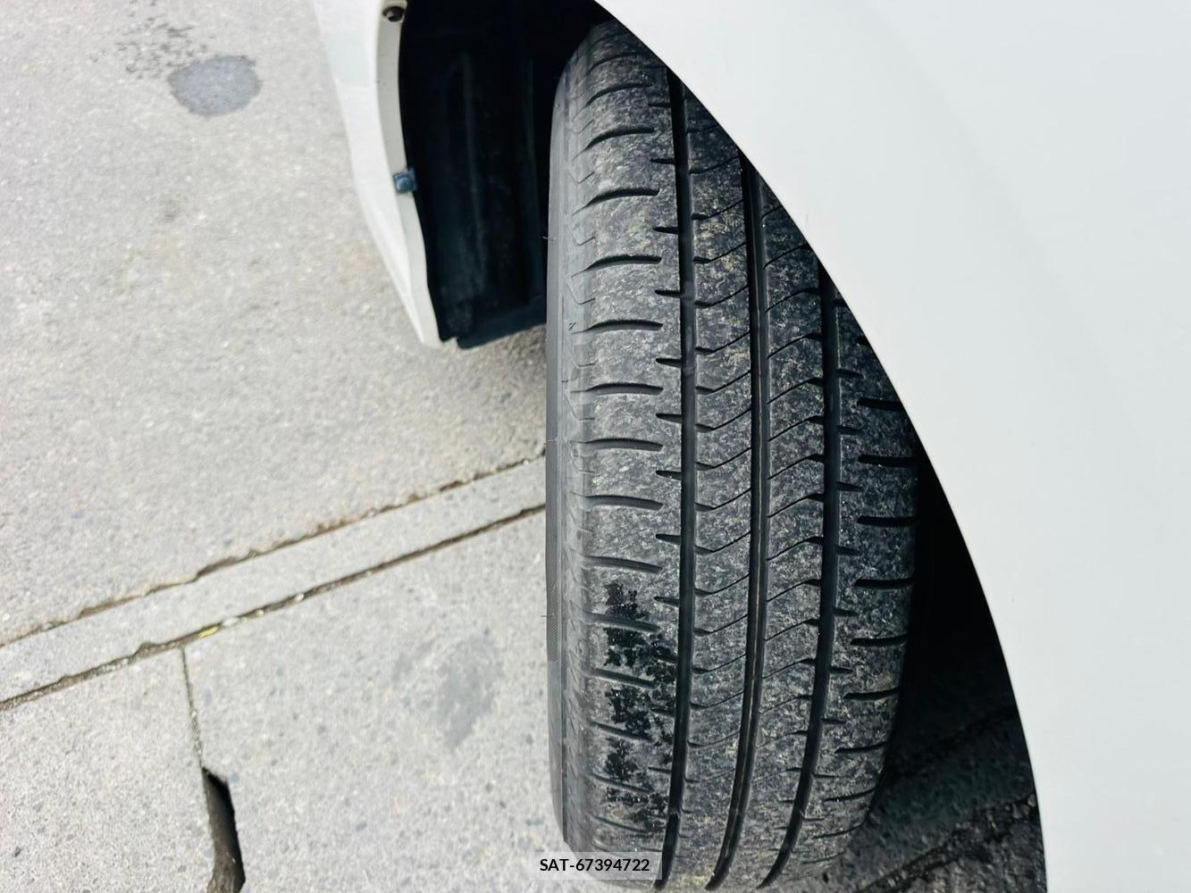 Toyota VOXY 2017 7268133-31