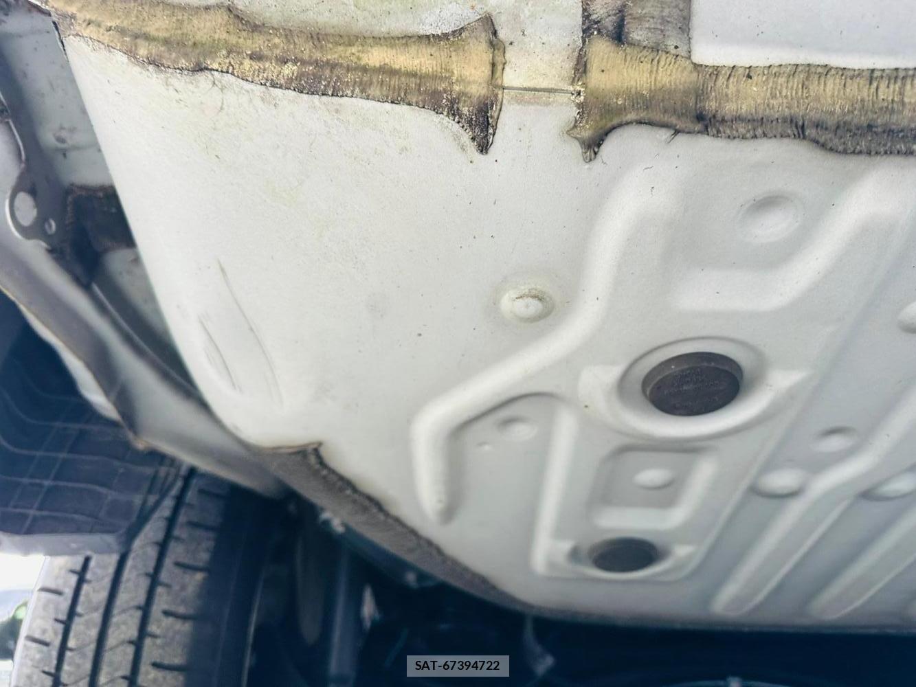 Toyota VOXY 2017 7268133-35