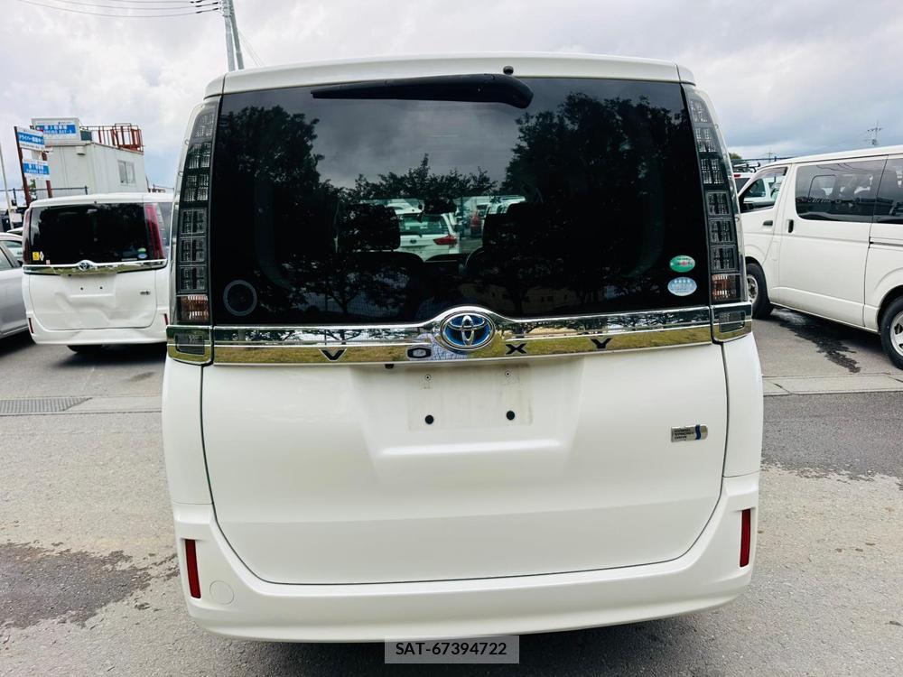 Toyota VOXY 2017 7268133-3