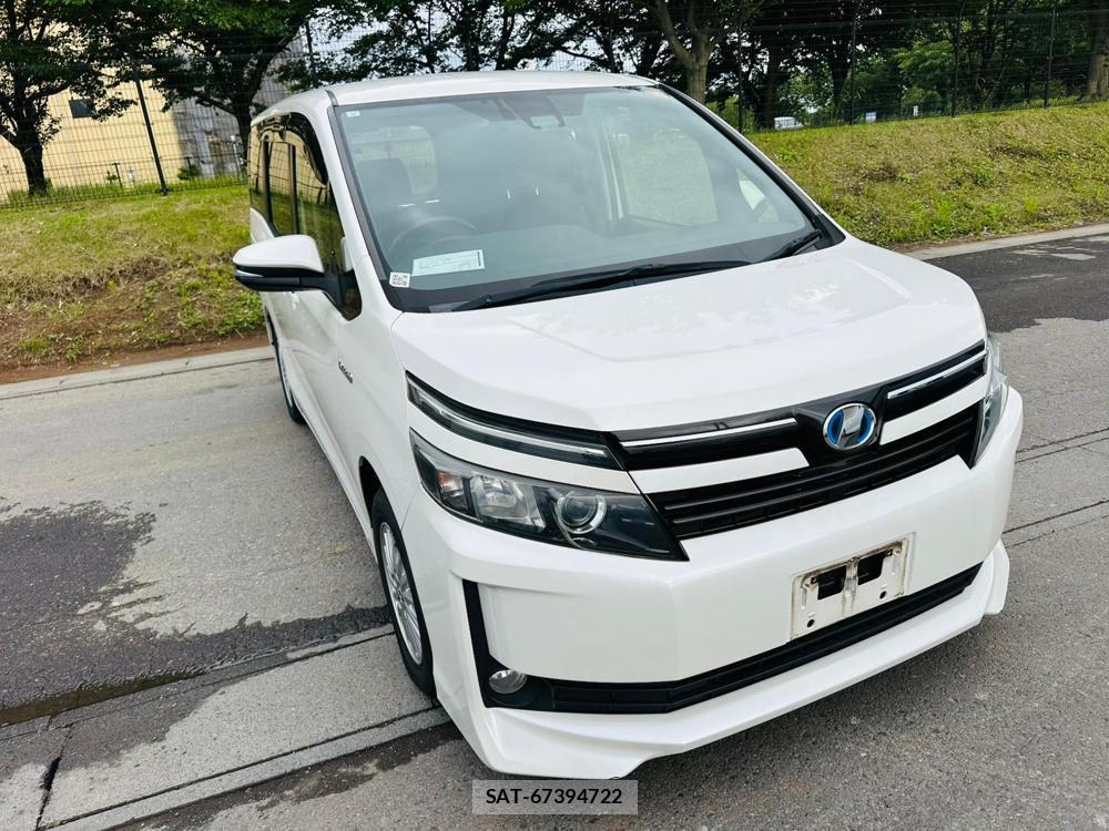 Toyota VOXY 2017 7268133-6