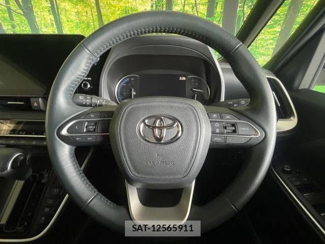Toyota VOXY HYBRID 2022-03 515300-12