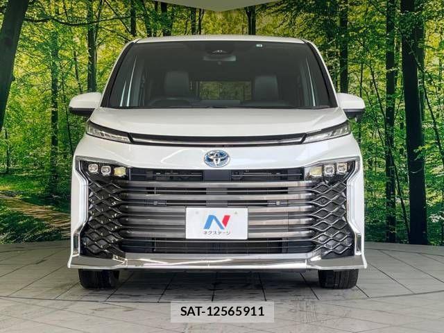 Toyota VOXY HYBRID 2022-03 515300-15