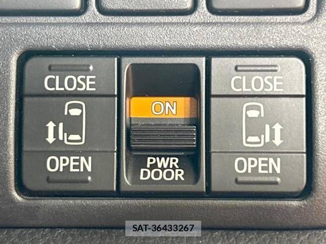 Toyota VOXY HYBRID 2021-08 534318-6