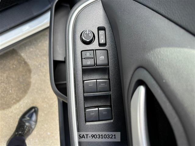 Toyota VOXY HYBRID 2024-06 693323-15