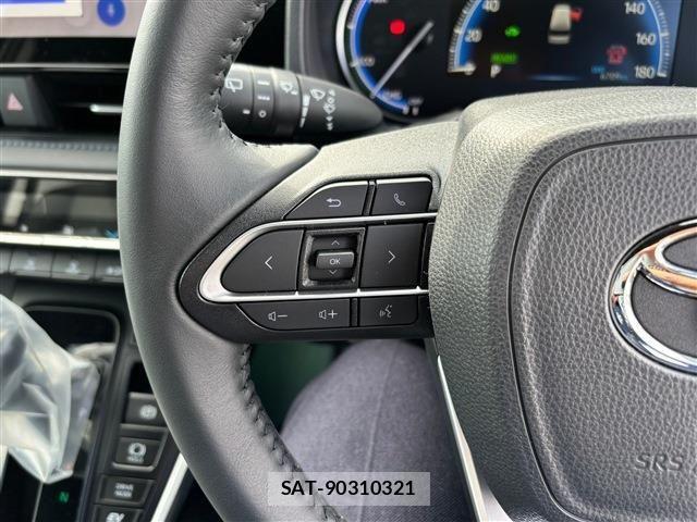 Toyota VOXY HYBRID 2024-06 693323-22