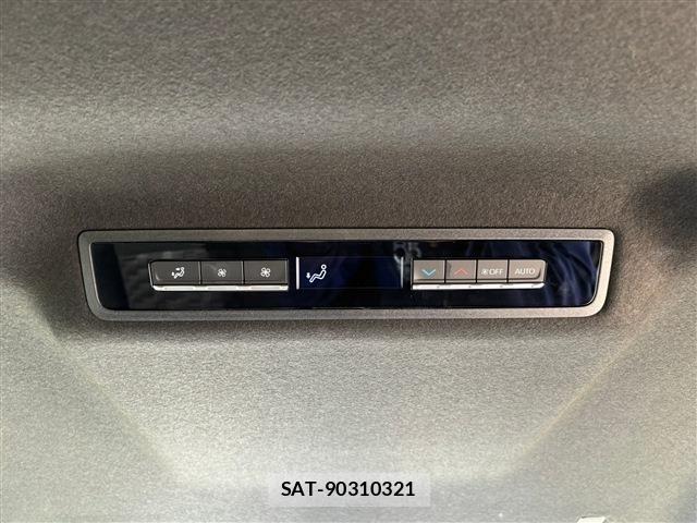 Toyota VOXY HYBRID 2024-06 693323-27