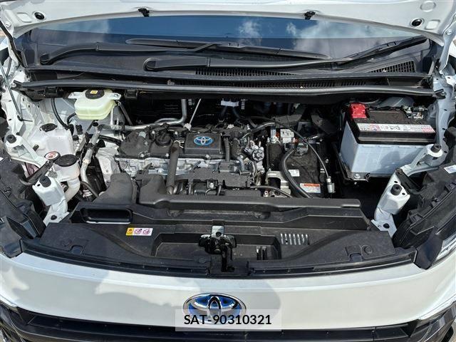 Toyota VOXY HYBRID 2024-06 693323-29