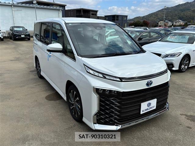 Toyota VOXY HYBRID 2024-06 693323-7