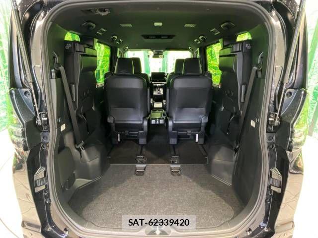 Toyota VOXY HYBRID 2023-07 855337-11