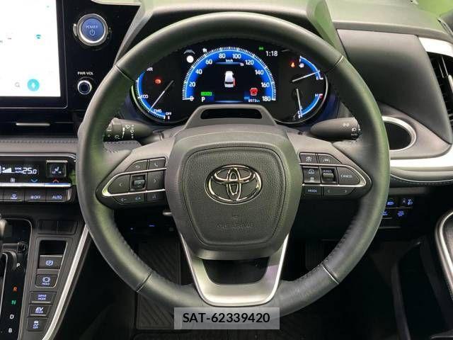Toyota VOXY HYBRID 2023-07 855337-12
